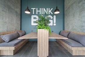 Go Living Suites - 706