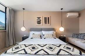 Go Living Suites - 1111