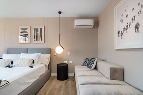 Go Living Suites - 1111