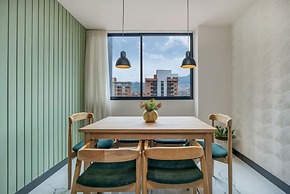 Housy Laureles - 902