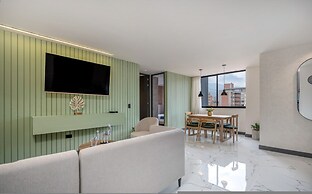 Housy Laureles - 902