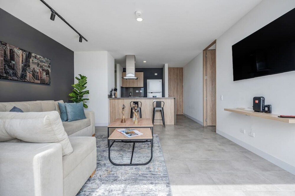 Go Living Suites - 508