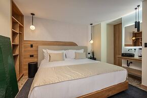 LIN Hotel Superior Suite 301