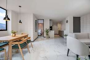 Housy Laureles - 602
