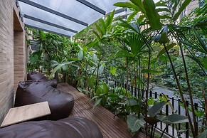Luxury 3BR Apt With Private Jacuzzi Pool Table