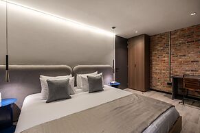 Luxury 3BR Apt With Private Jacuzzi Pool Table