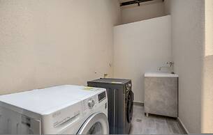 Housy Laureles - 205