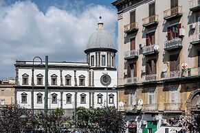 Eleven11 Naples