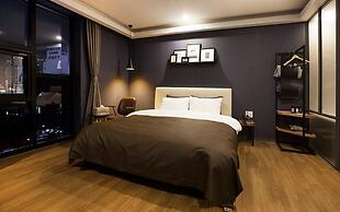 Busan Yeonsan Togok Brown Dot