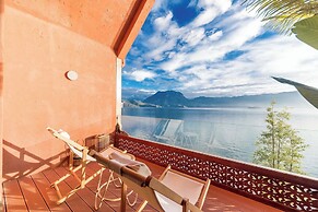 Lugu Lake And share resort hotel