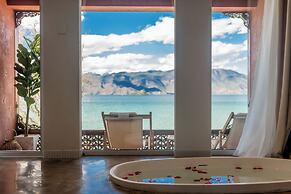 Lugu Lake And share resort hotel