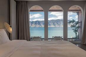 Lugu Lake And share resort hotel