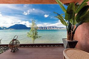 Lugu Lake And share resort hotel
