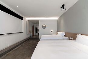 Lugu Lake And share resort hotel