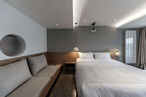 Lugu Lake And share resort hotel