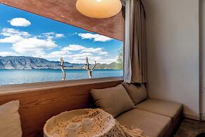 Lugu Lake And share resort hotel