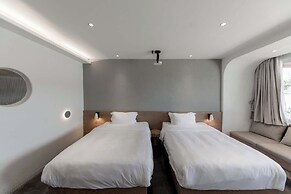 Lugu Lake And share resort hotel