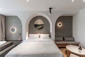Lugu Lake And share resort hotel