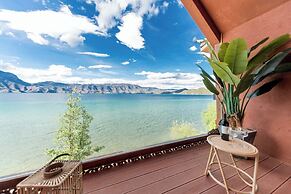 Lugu Lake And share resort hotel