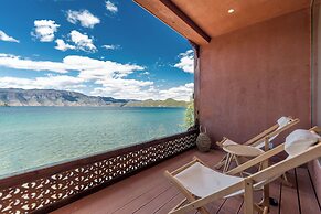 Lugu Lake And share resort hotel