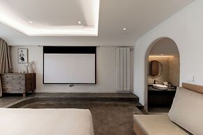 Lugu Lake And share resort hotel