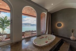Lugu Lake And share resort hotel
