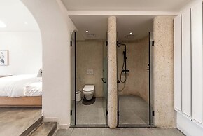 Lugu Lake And share resort hotel