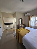 Tranquility Loft, Ocho Rios, Solar Powered