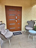 Tranquility Loft, Ocho Rios, Solar Powered