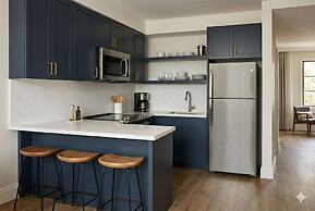 Royal City Suites