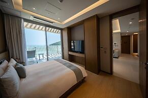 Haeundae Beach Restmons