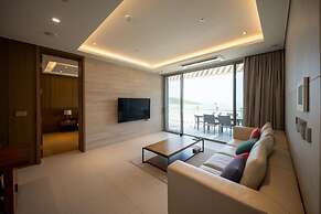 Haeundae Beach Restmons