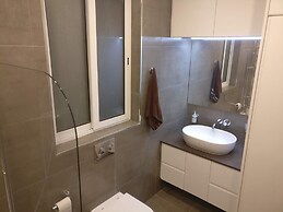 Sunshine Suites