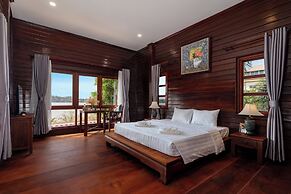 Mekong Riverside Villa