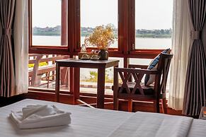 Mekong Riverside Villa