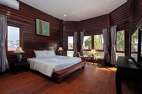 Mekong Riverside Villa