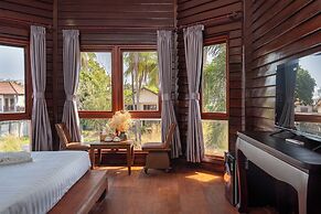 Mekong Riverside Villa