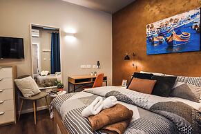 Cosy Albert's Seaside Suites - Sliema