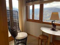 Sunny Chalet in Veysonnaz for 10 Guests