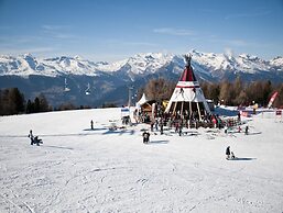 Sunny Chalet in Veysonnaz for 10 Guests