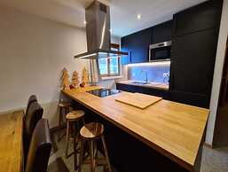 Sunny Chalet in Veysonnaz for 10 Guests