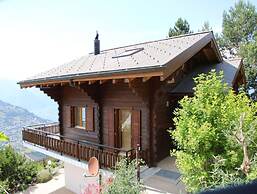 Sunny Chalet in Veysonnaz for 10 Guests