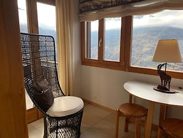 Sunny Chalet in Veysonnaz for 10 Guests