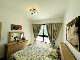 Modern 2bdrm Apt Lagoon-style Beach Downtown