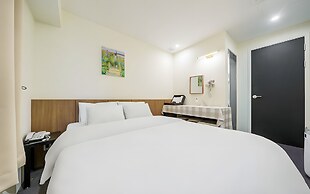 Hotel Azure