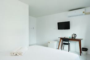 Sleep Pop Ekkamai 42