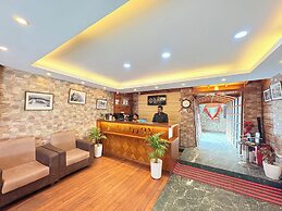 Aristocrat Darjeeling Near Gandhi RD