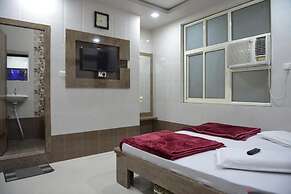 Hotel Sahil Inn Haji Ali