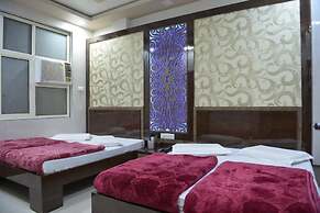 Hotel Sahil Inn Haji Ali