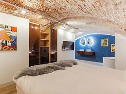 Wilsons Collection of Suites